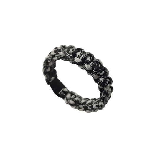 Black & White Camouflage Paracord Survival Bracelet Code: PRC0010