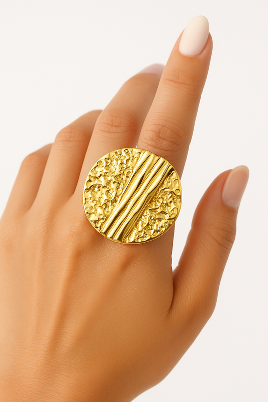 Aurora Crest Ring Code: RGP003