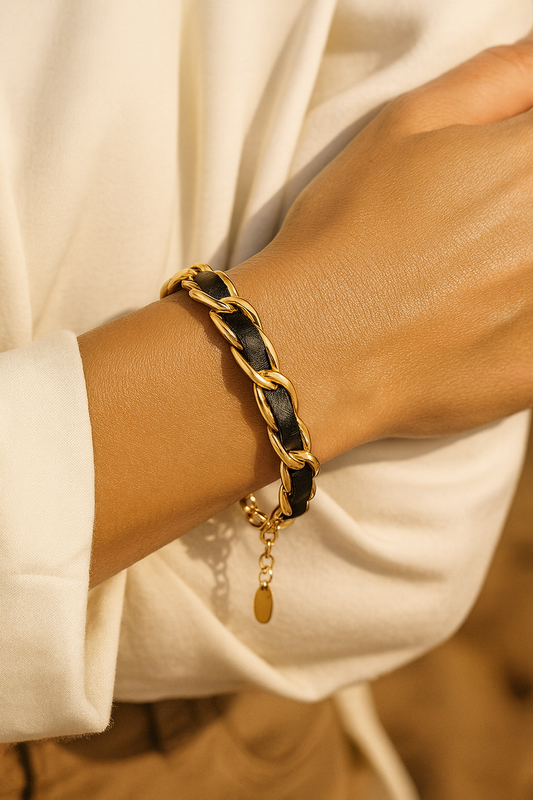 Midnight Twist Bracelet        Code: BRGP001