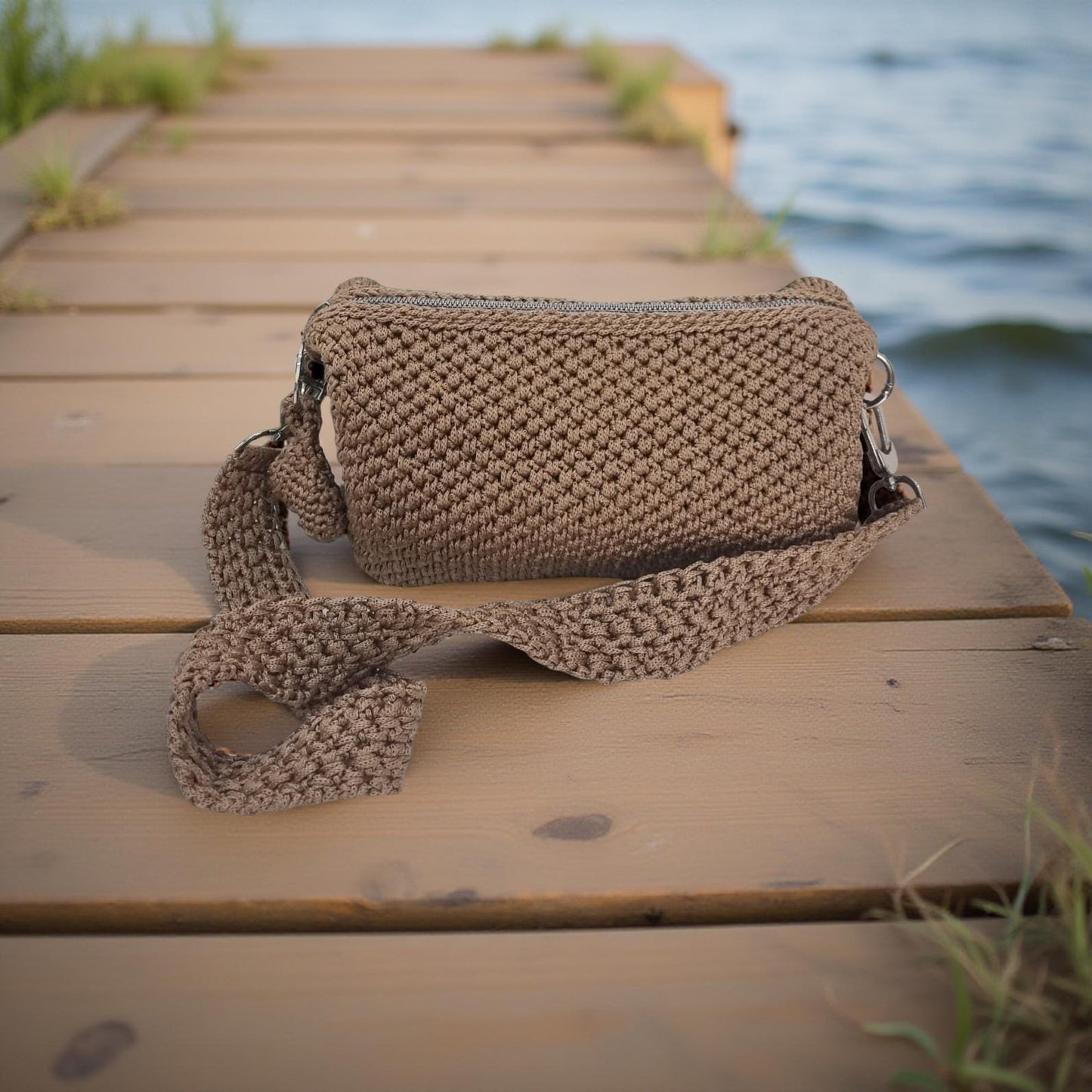 Sahara Pebble Crossbody Crocheted Bag     Code: CHBG0012