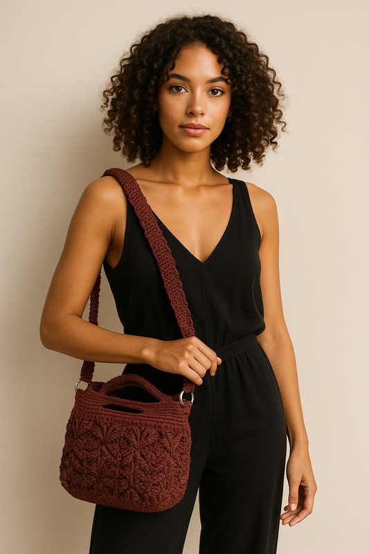 Crocheted Mini Shoulder Bag    Code:  CHBG001