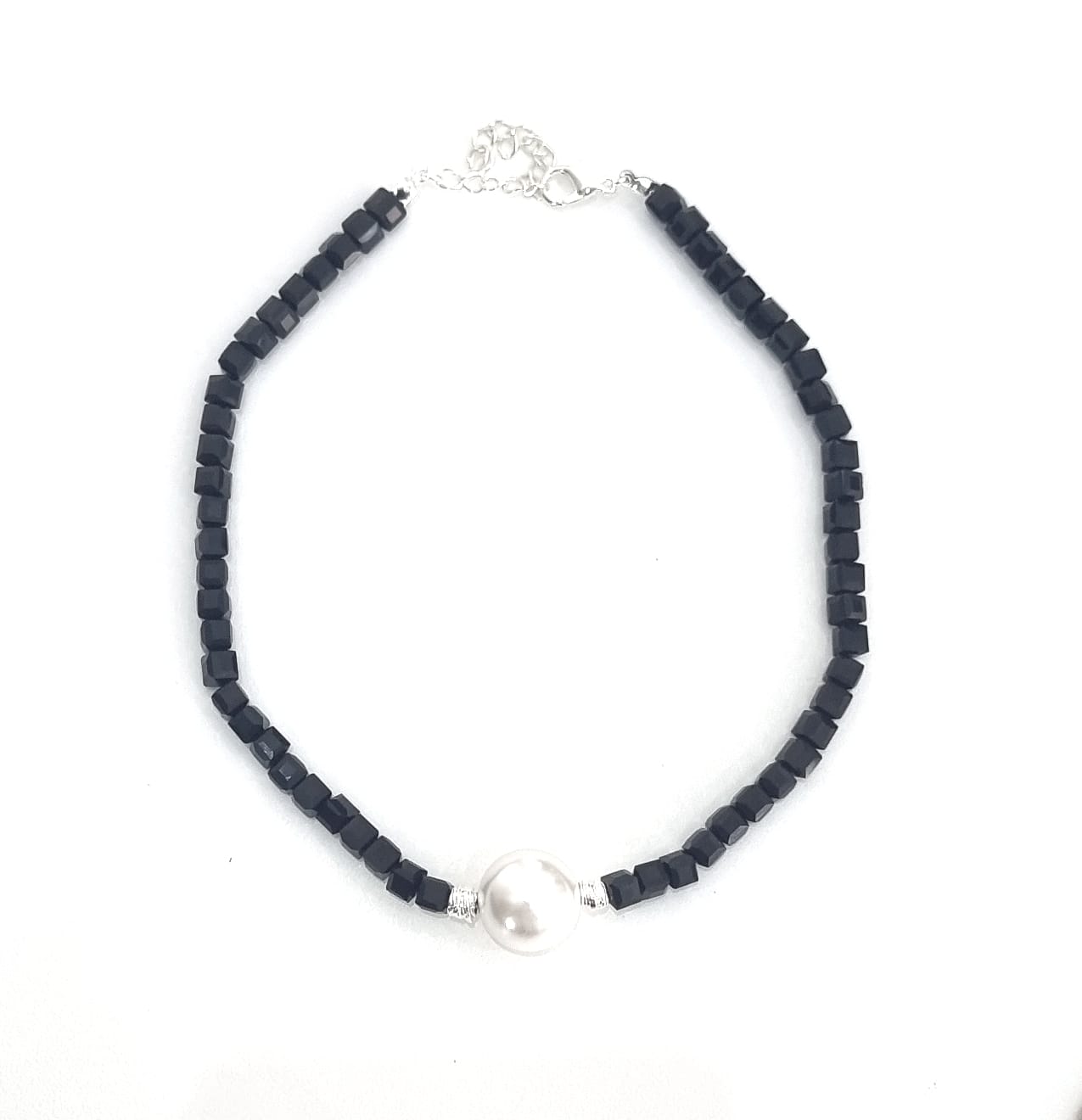 Pearl Nexus Necklace     Code: NK0018