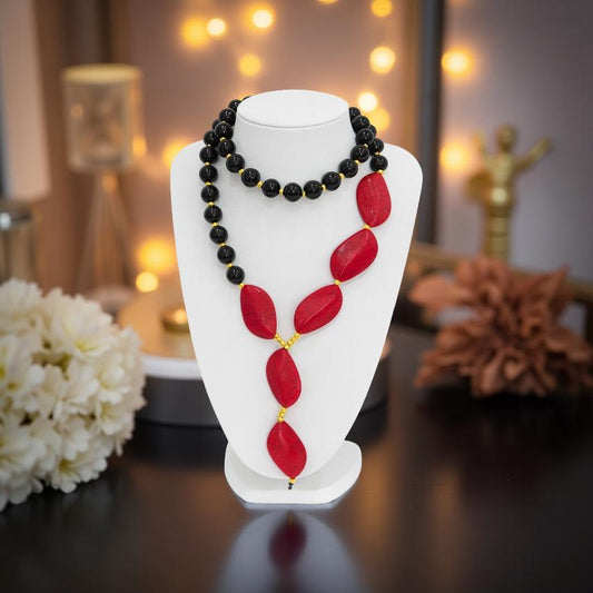 Crimson Eclipse Long Necklace     Code: NKL001