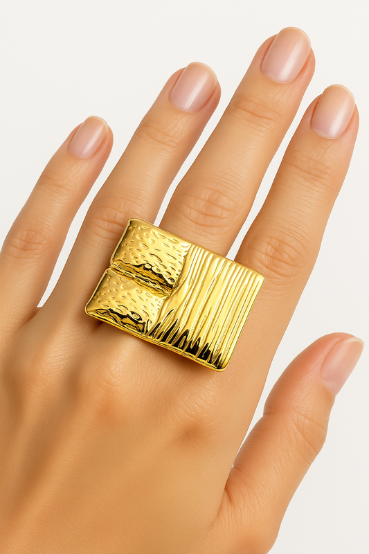 Sculpted Horizon Ring    Code: RGP0010